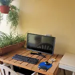 Casetta Correra Relax Con Terrazzo E Confortevole Smart Working Nel Centro Di Napoli